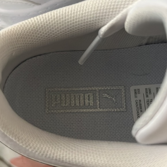 Puma Sneakers​ - Picture 5 of 8